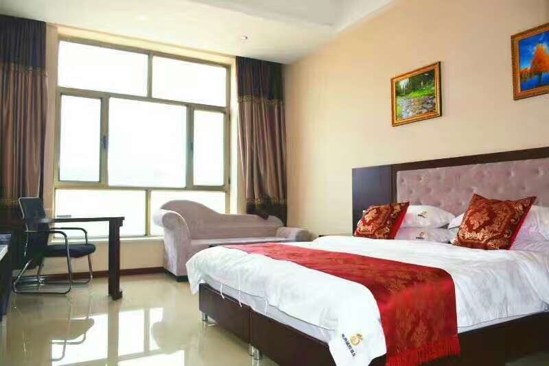 Longxing international Hotel